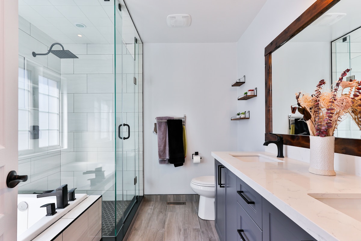 Freshly cleaned modern bathroom